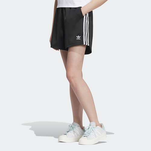 阿迪达斯女子运动休闲短裤