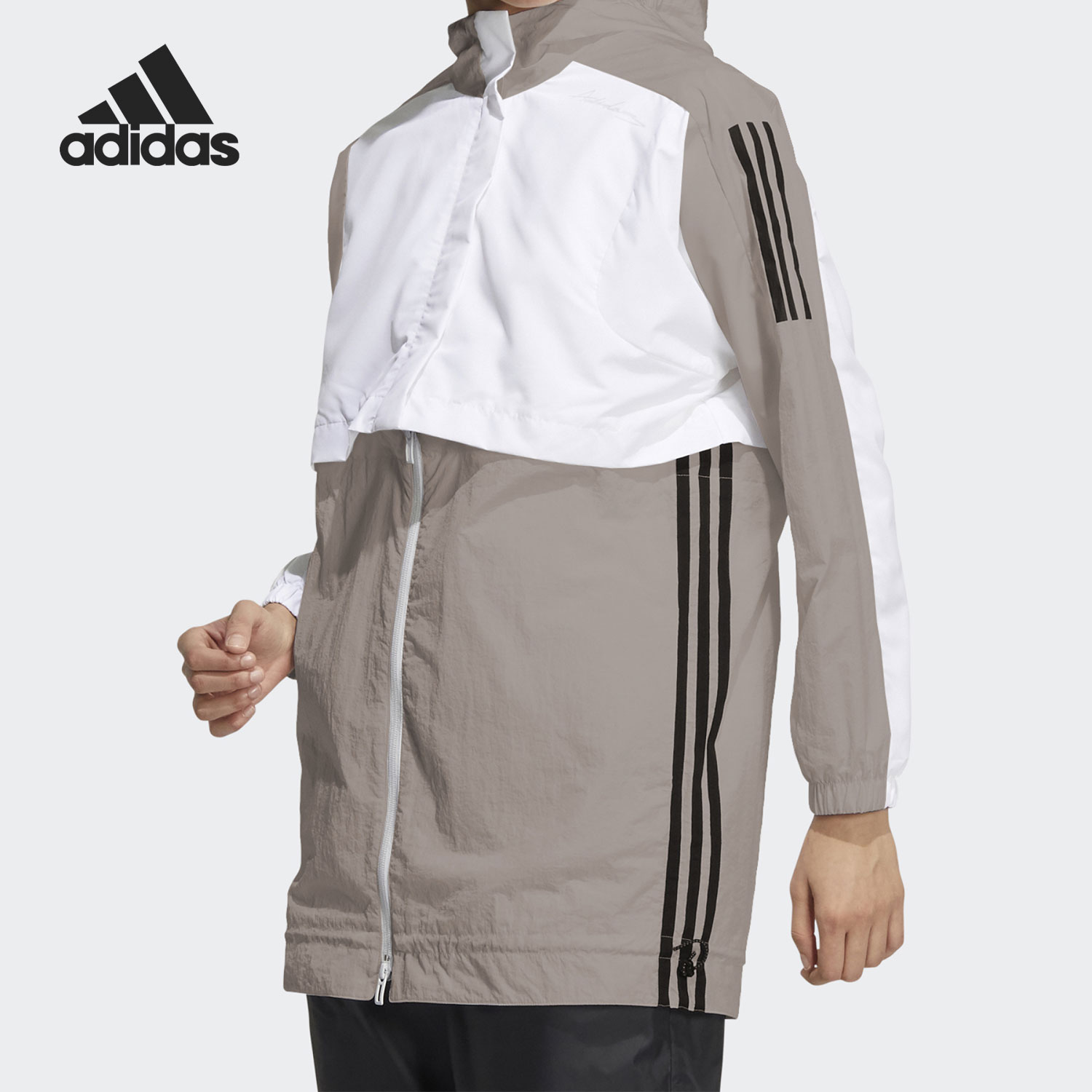 Adidas/阿迪达斯官方正品2022春季新款女子宽松连帽夹克HE9990-封面