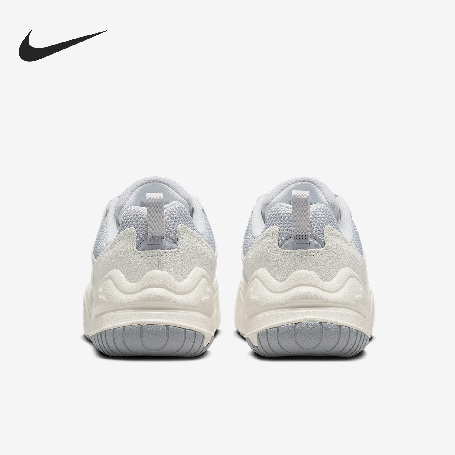 耐克女士休闲低帮系带运动鞋