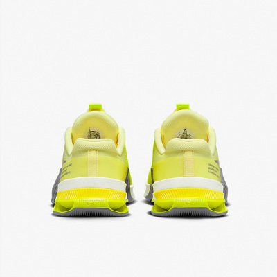 耐克新款女低帮运动训练鞋