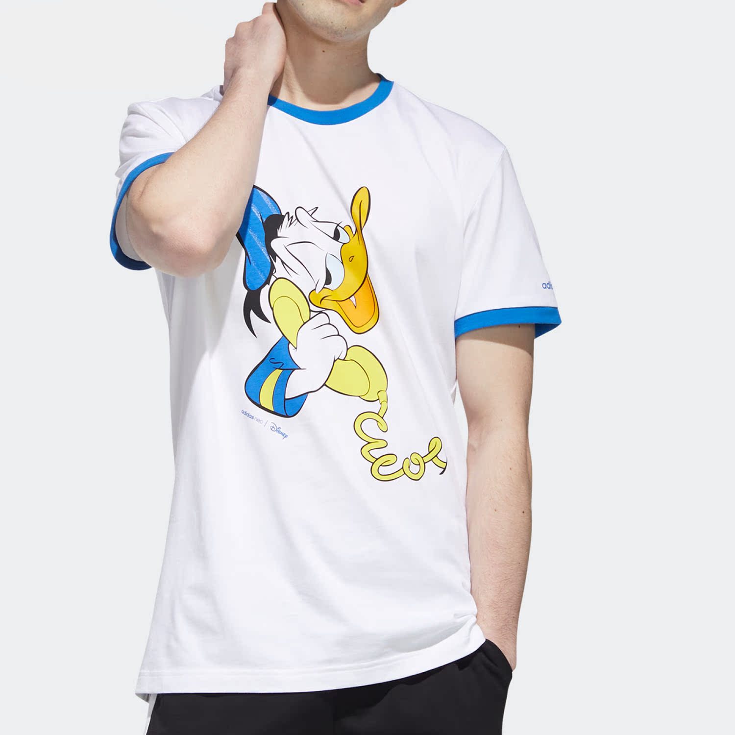 阿迪达斯NEO唐老鸭男子短袖T恤