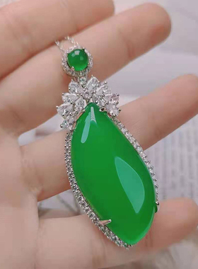 绿玉髓吊坠镶嵌水滴项链新款小众