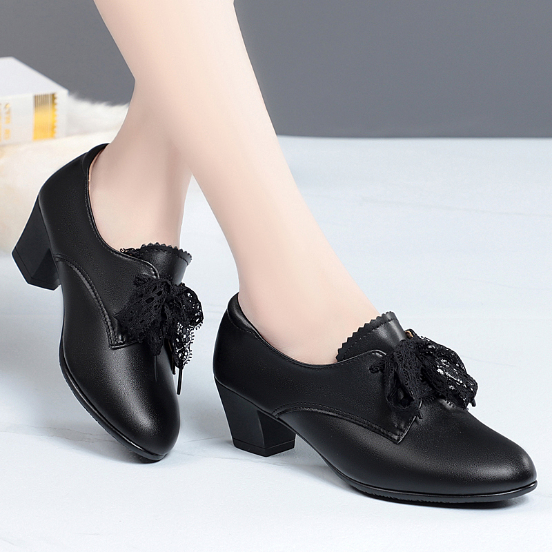 品牌鞋单鞋休闲蕾丝带女鞋中跟