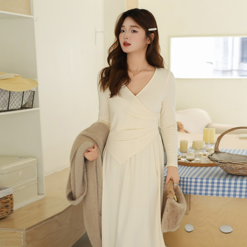 DM100大码百分百女微胖mm冬季假两件不规则正肩V领针织打底连衣裙
