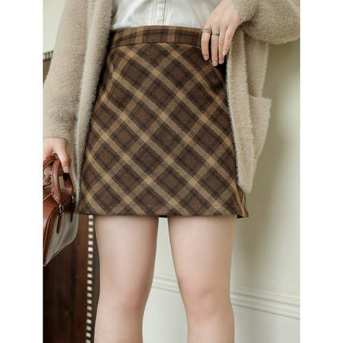 DM100大码百分百女装微胖mm秋季百搭复古棕色毛呢格纹短款半身裙