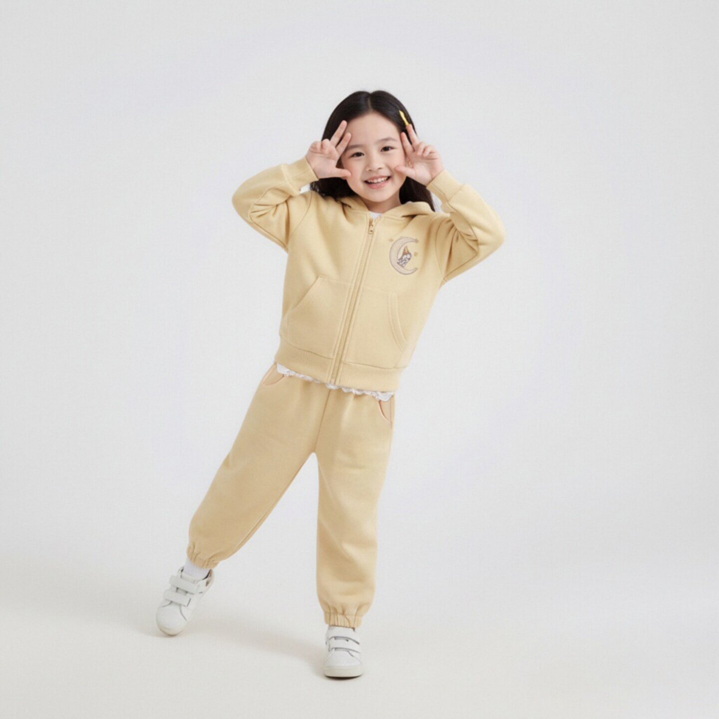 2026春秋季新款女童运动套装宝宝可爱星星连帽卫衣外套长裤两件套