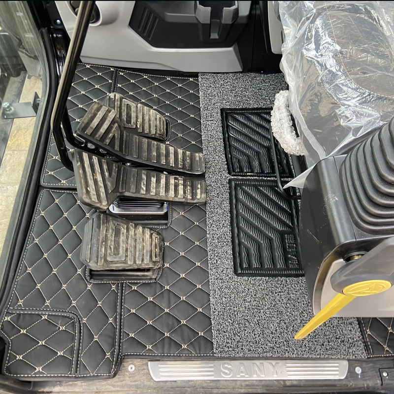 三一挖机SY65605575200脚垫