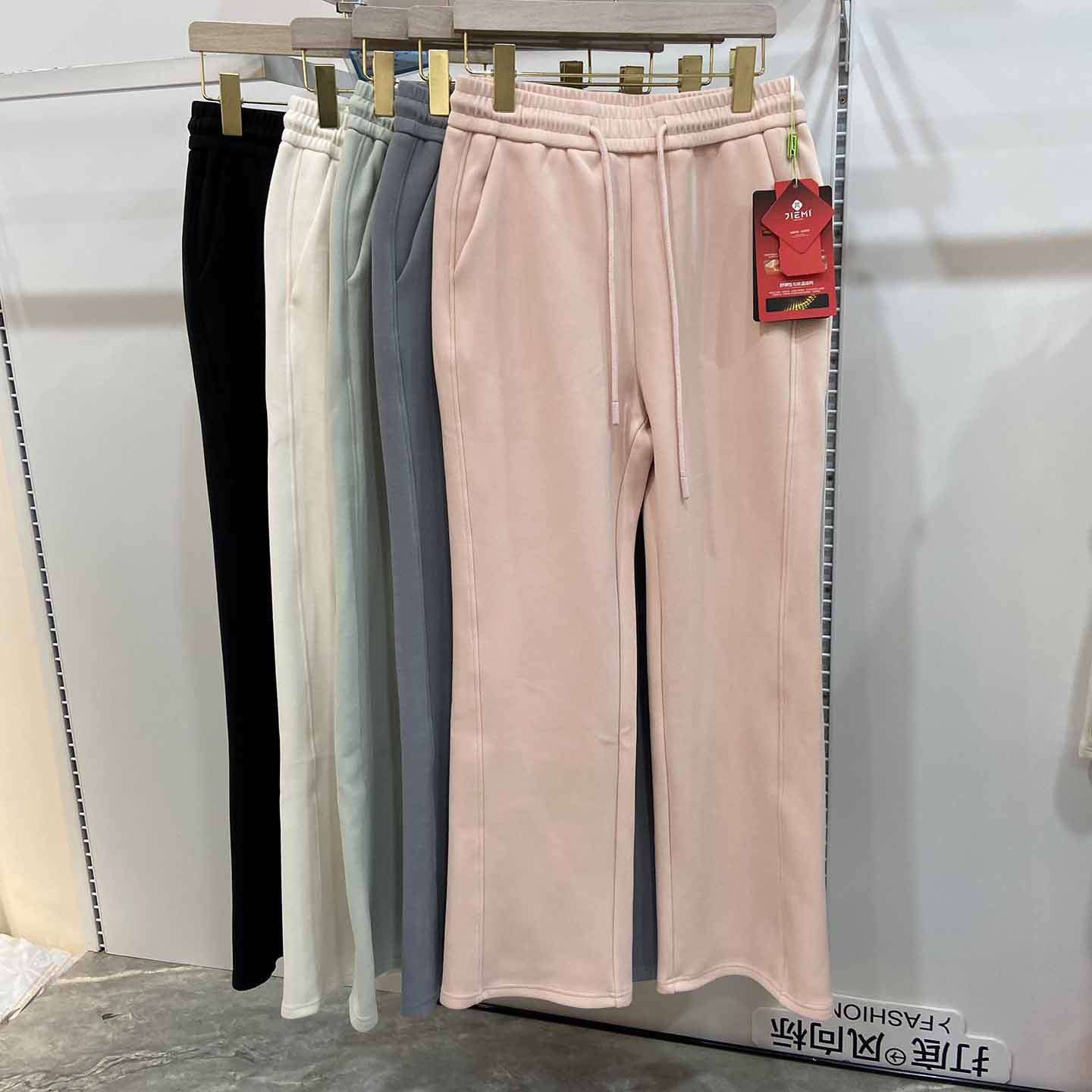 洁米608秋冬新加绒加厚款女士高腰阔腿裤运动休闲直筒裤宽松卫裤