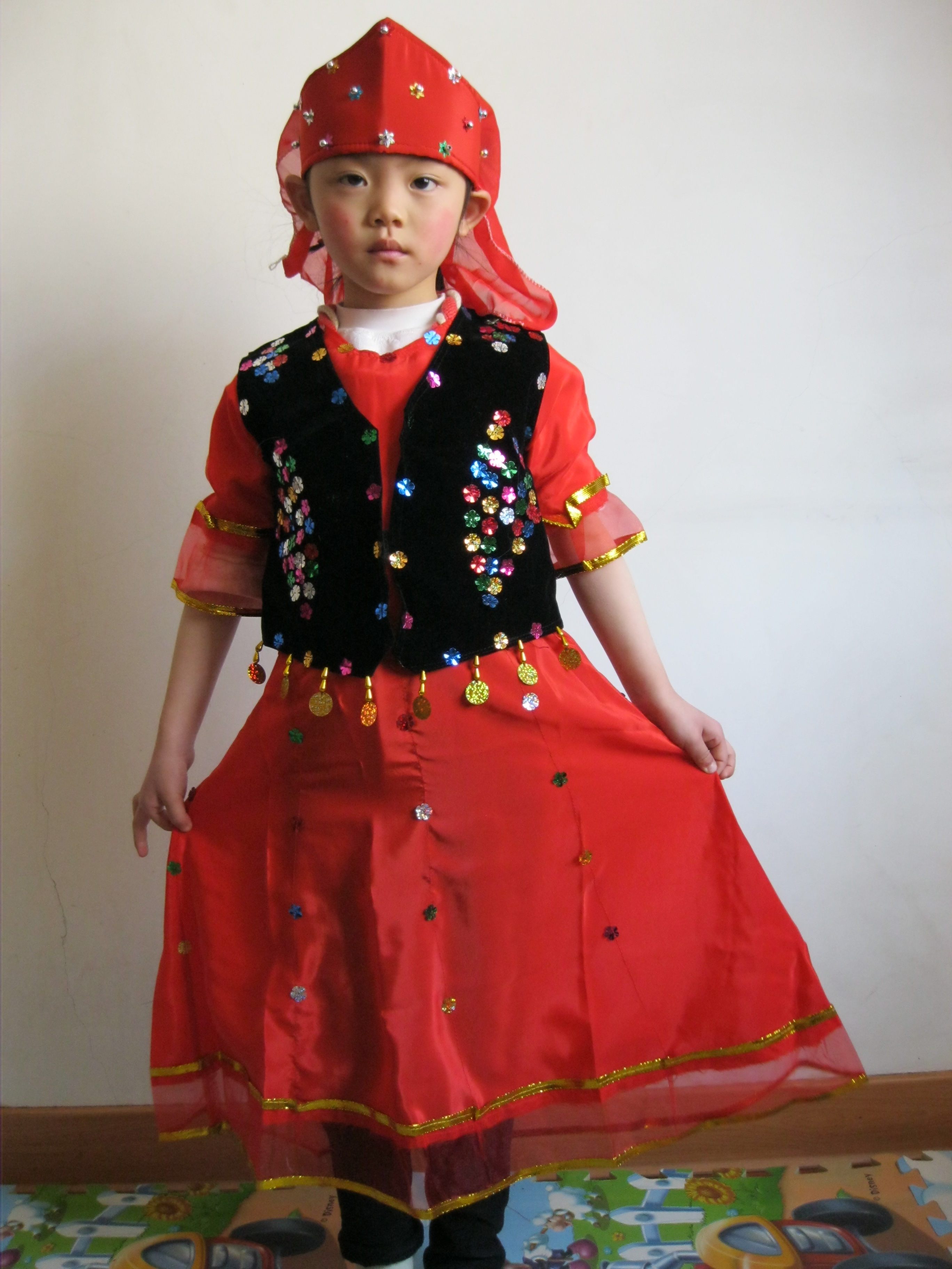云南少数民族纱裙新疆服装/女孩童装民族舞蹈演出服/舞台表演红色