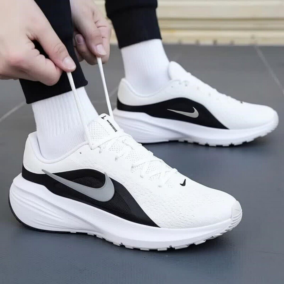 Nike耐克鞋子白色运动鞋