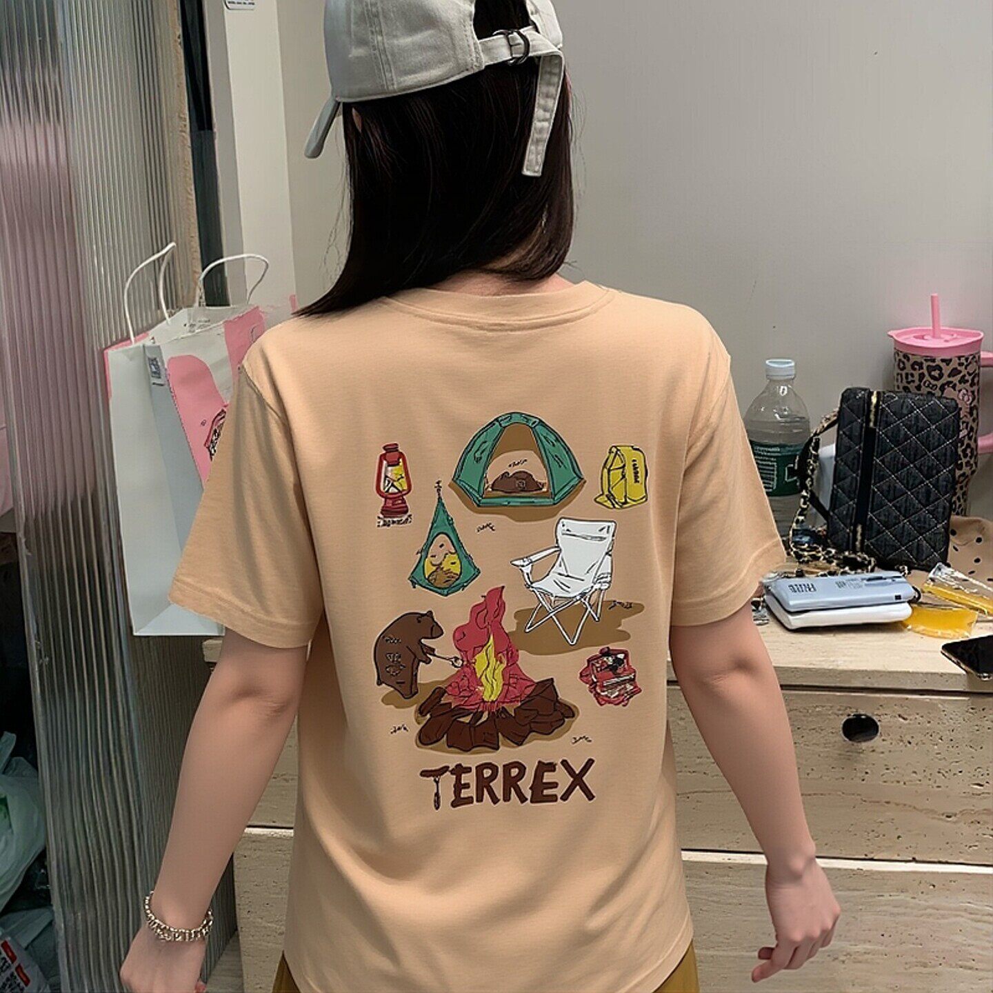 阿迪达斯印花短袖女t恤夏