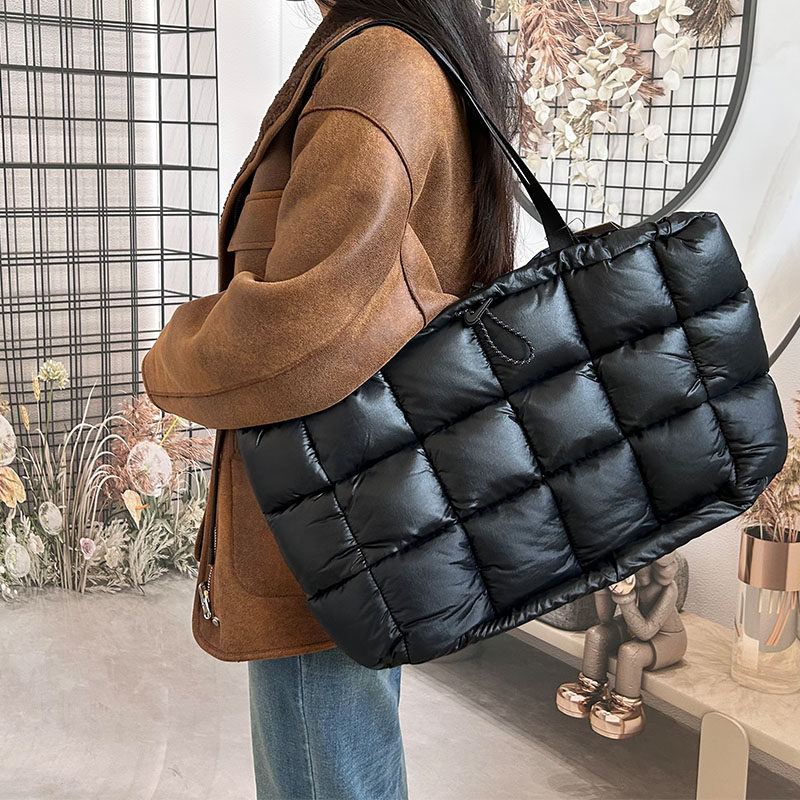 Nike耐克单肩运动包健身