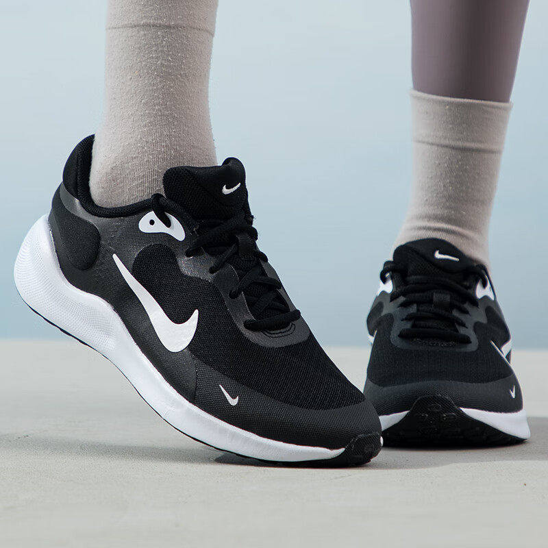 Nike耐克黑色软底跑步鞋轻便女鞋防滑缓震运动鞋户外休闲鞋FB7689