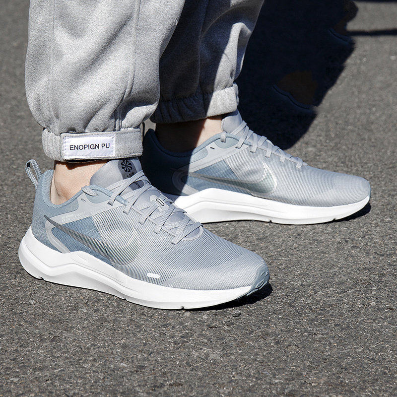 耐克蓝色跑鞋男鞋2022夏季飞线网面透气运动鞋缓震跑步鞋DD9293