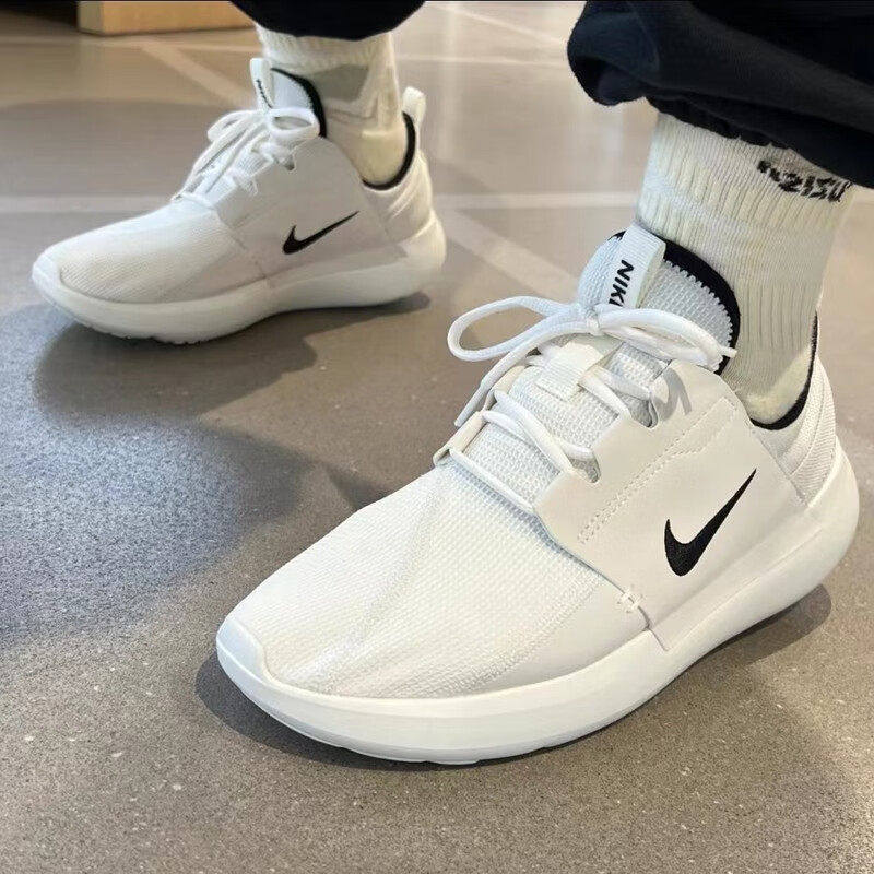 NIKE耐克男鞋春季新款跑