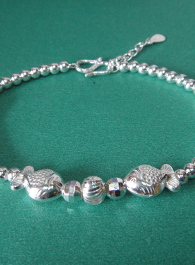 足银气质款亲吻鱼圆珠链