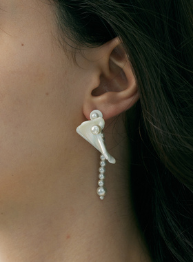 衔竹系列 原创设计新品 夏日海洋白色贝壳花瓣耳钉气质简约