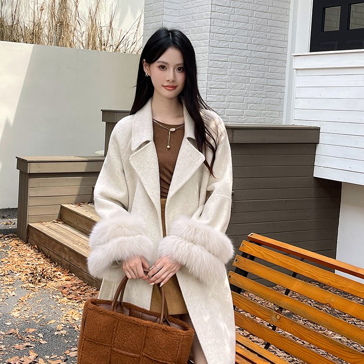 实拍网红韩系秋冬款绵羊毛大衣/羊毛外套西装领腰带袖子真狐狸毛