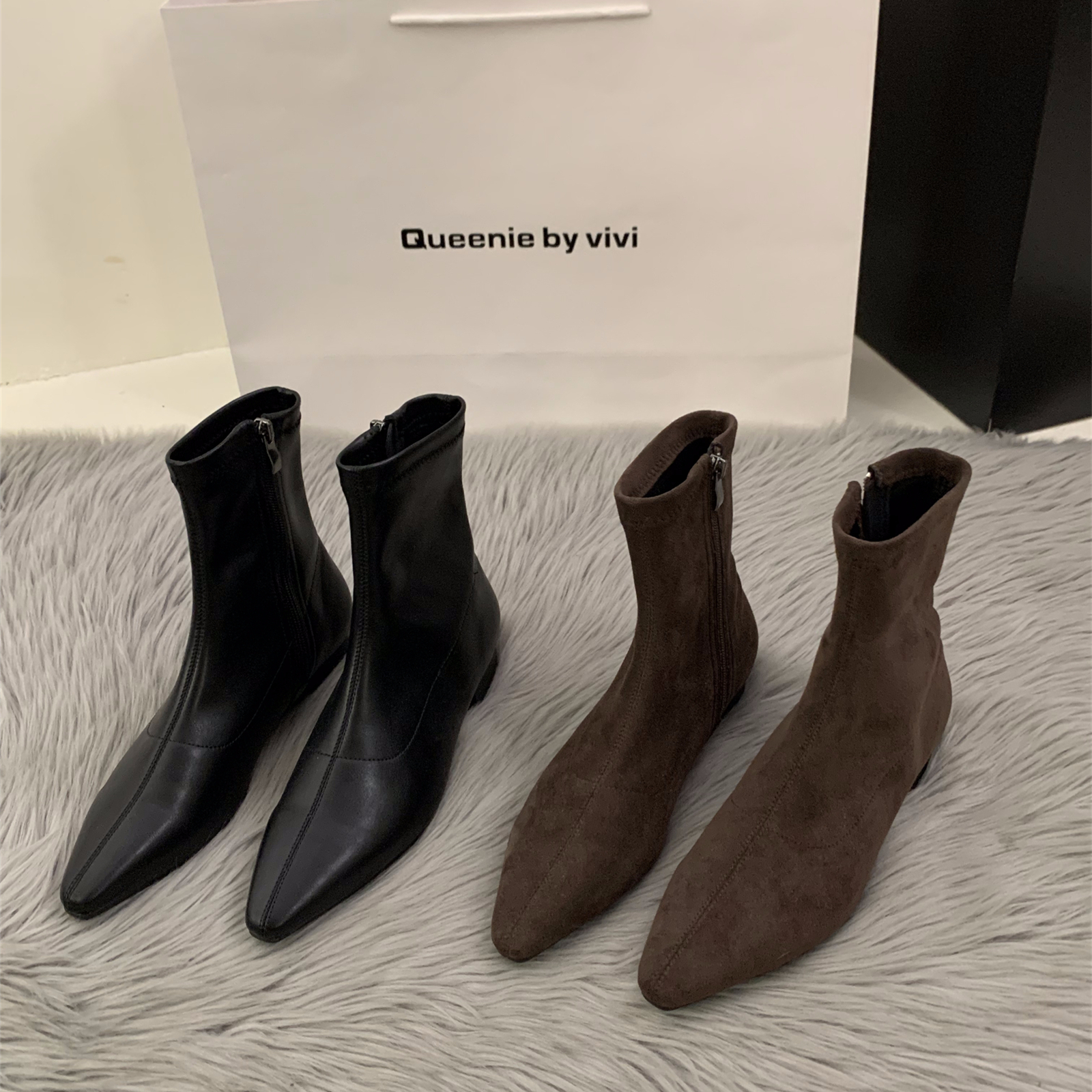 黑色尖头瘦瘦靴短靴女鞋2025新款秋冬季加绒低跟百搭韩系小踝靴子