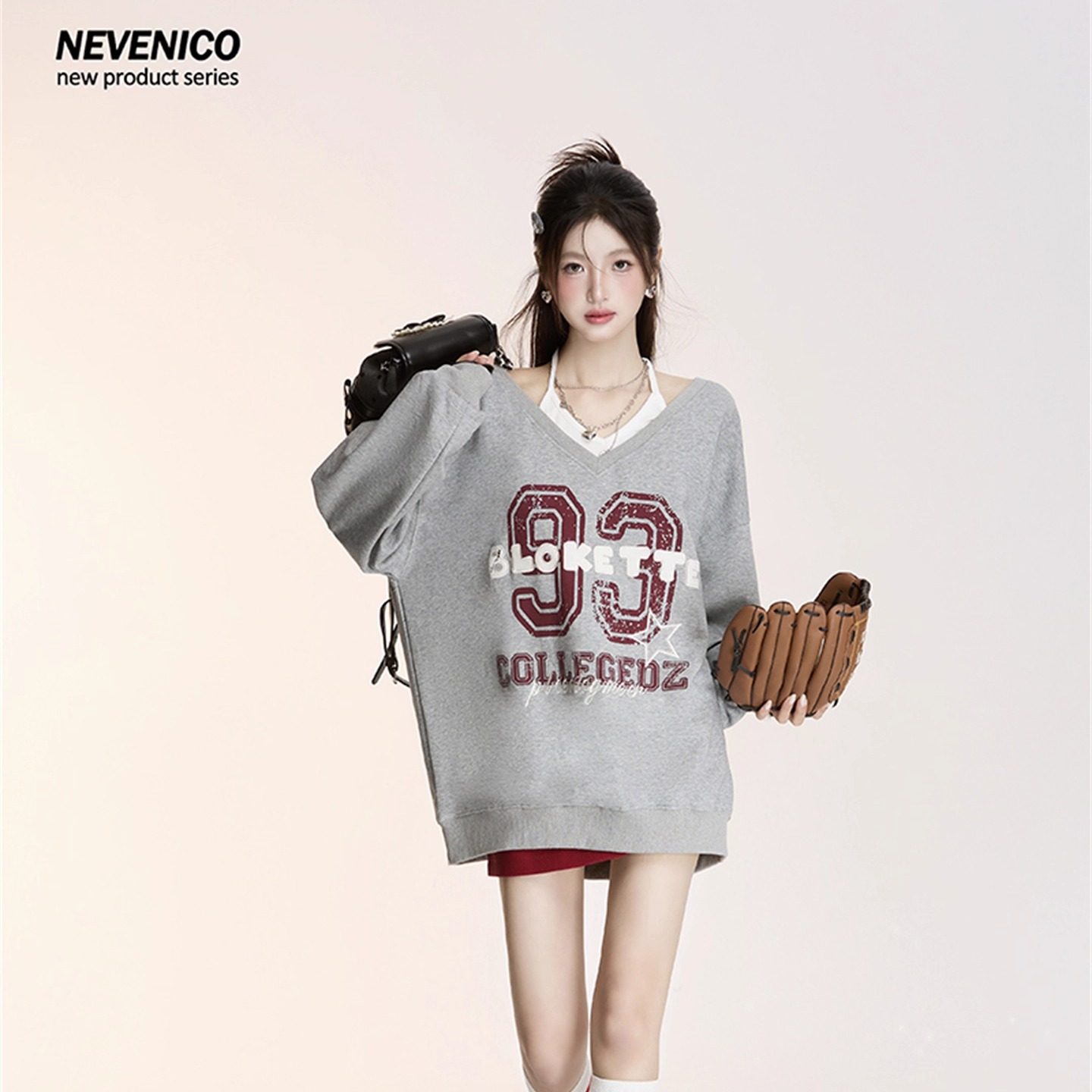 NEVENICO 美式字母挂脖假两件卫衣V领宽松设计感上衣