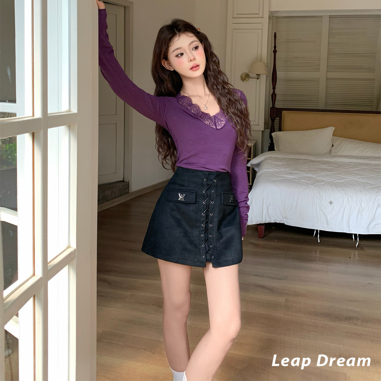 Leap Dream 糜皮绒系带A字半裙交叉系带时尚感短裙