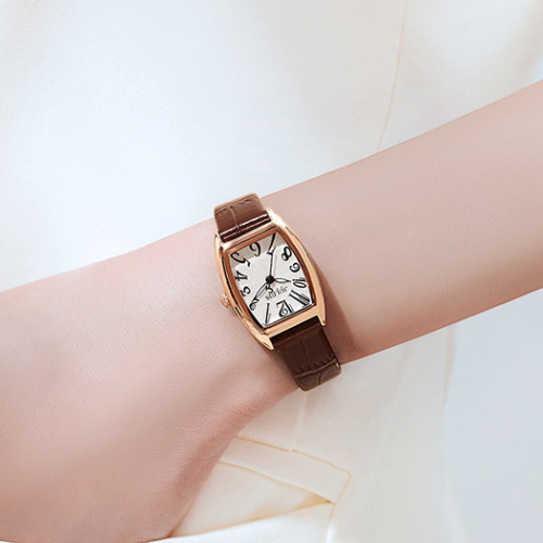 韩国品牌聚利时新款酒桶形方款女表时尚潮流韩版数字刻度腕表石英