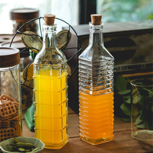 雕花方形500ML玻璃木塞瓶