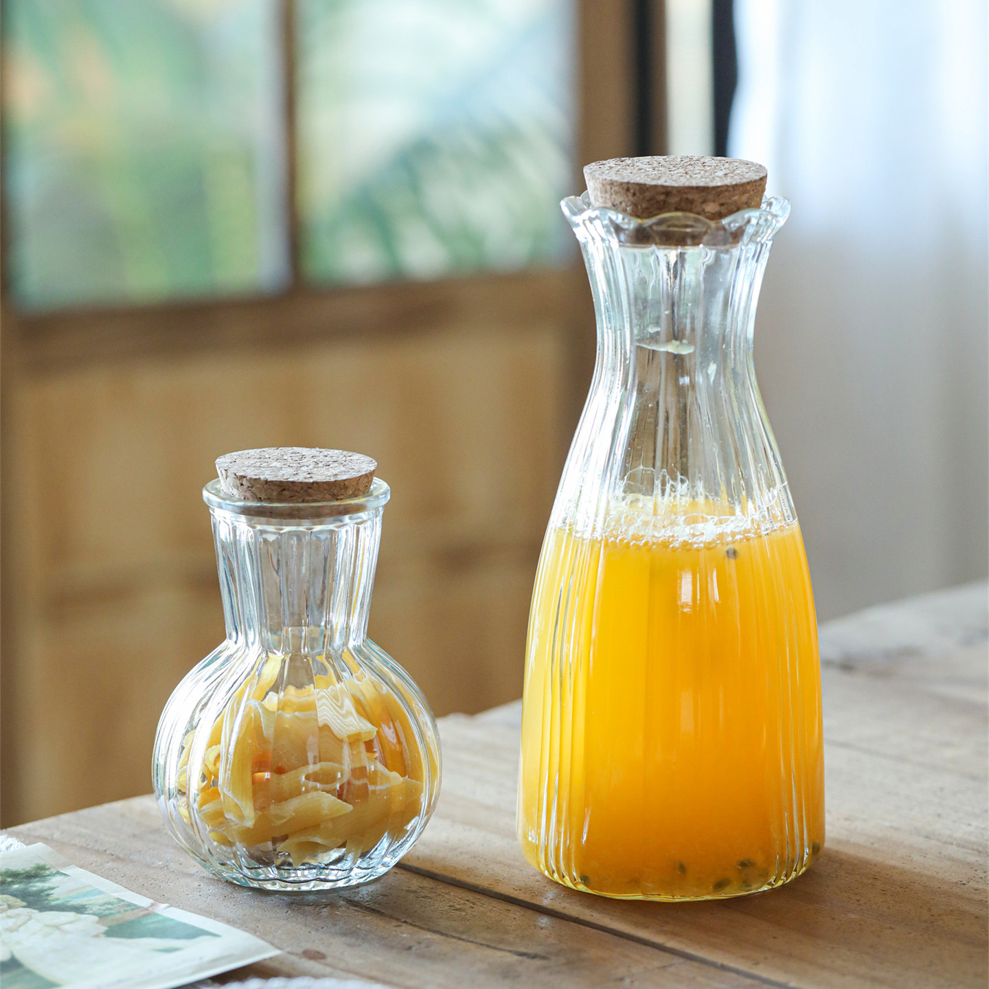 法式温柔风玻璃饮料瓶