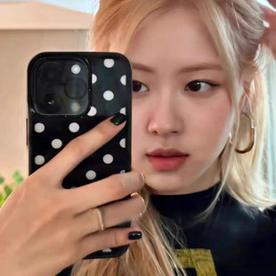 朴彩英同款 波点亚克力黑边磁吸适用苹果iPhone16promax手机壳1312pro小米1415Pro华为mate60p70三星S23防摔