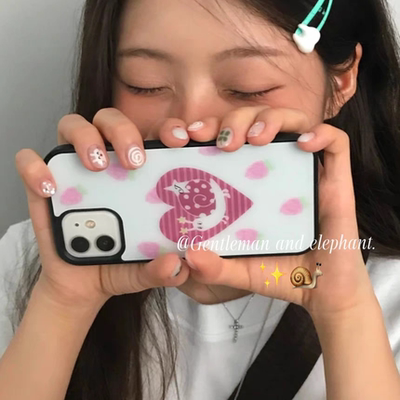 韩ins草莓粉波点蜗牛亚克力黑边适用苹果iPhone16promax手机壳1312pro小米1415Pro华为mate60p70三星S23防摔