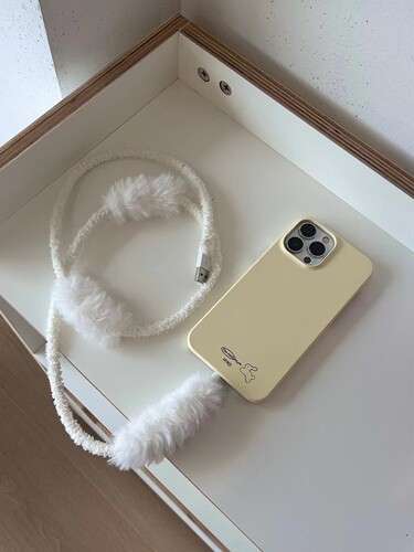 原创淡奶黄适用软壳适用苹果手机壳iPhone14promax12硬壳11全包13小众保护套磨砂兔子半包高级感艺术创意XSma
