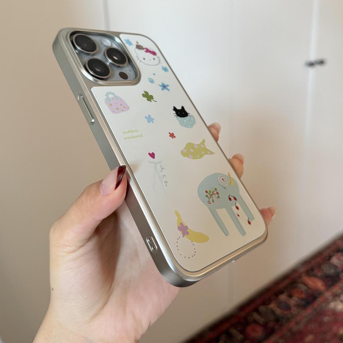 个性卡通KT猫插画简约电镀银边软壳适用于苹果手机壳iPhone16promax亚克力15pro/14/13/12/11新款可爱高级感
