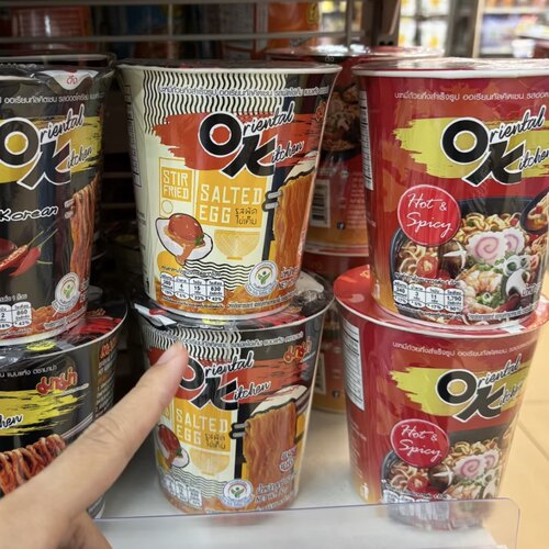OK MAMA泰国7-11杯面桶装拌面泡面奶油拌面咸蛋干拌面方便面泡菜