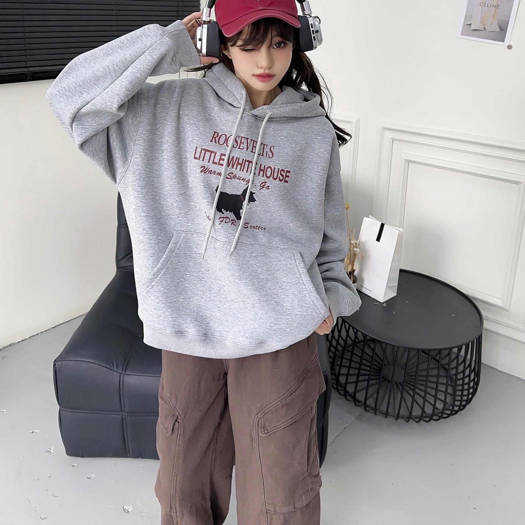 加绒加厚连帽卫衣女狗狗印花休闲百搭宽松不挑身材不挑年龄