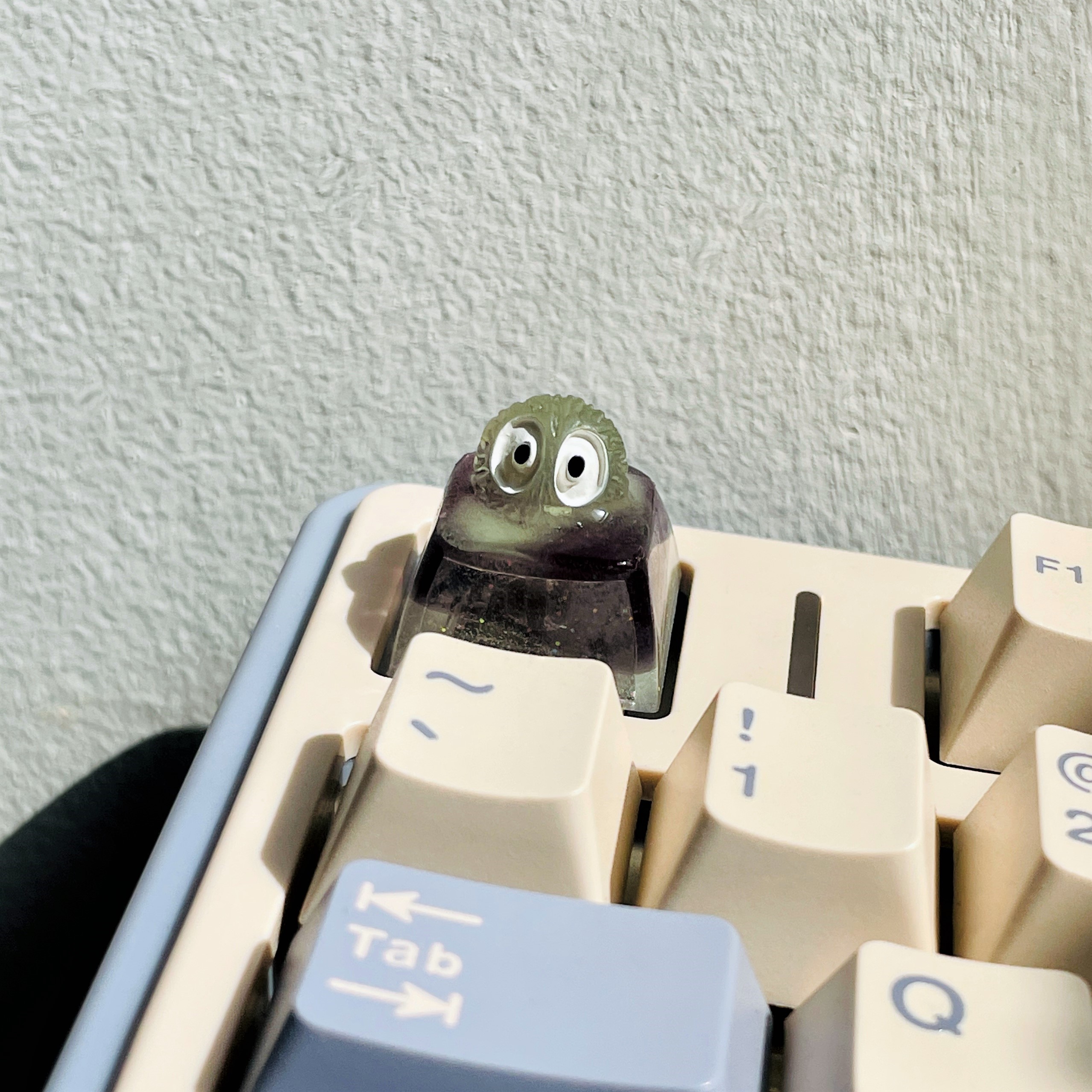 龙猫夜光煤球｜原创手工树脂键帽个性键帽客制化键盘夜光键帽