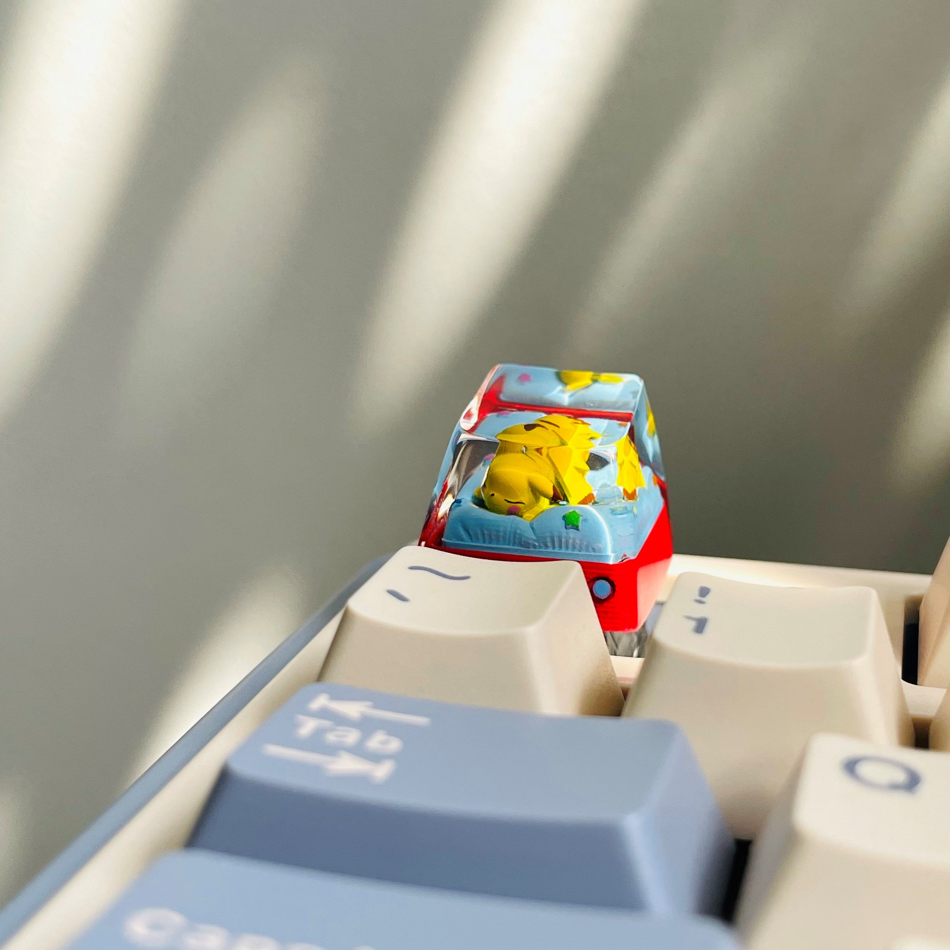 宝可梦皮卡丘 | 手工键帽 机械键盘个性定制 树脂工艺 客制化桌