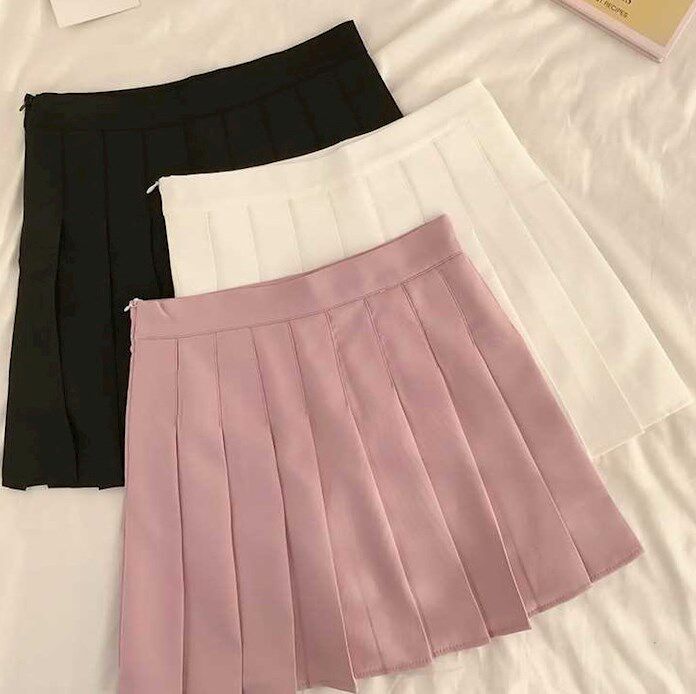 2020夏季新款显瘦短裙学生韩版黑色百褶裙高腰A字半身裙女ins裙子在类目 女装/女士精品, 半身裙中 - 来自Buy2taobao.com提供专业的淘宝代购服务