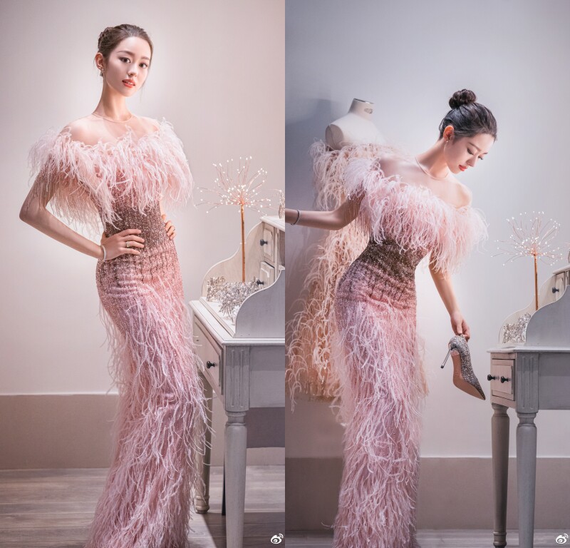吉娜同款鸵鸟毛精致钉珠优雅一字肩修身鱼尾新娘敬酒服明星晚礼服