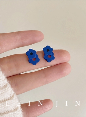 显白克莱茵蓝小花蚊香盘耳夹女无耳洞简约百搭小众花朵气质耳饰
