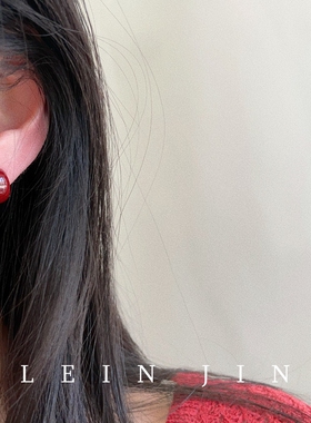 复古酒红色豆豆耳钉简约气质显白小巧无耳洞蚊香盘耳夹耳饰礼物