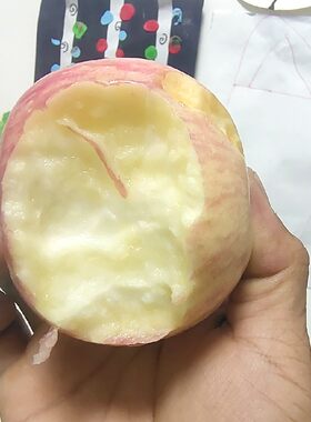 新鲜75mm延安宜川冰雹红富士苹果