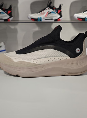 李宁男鞋休闲鞋2025夏季SOFT GO网面透气一脚蹬运动鞋AGLU105