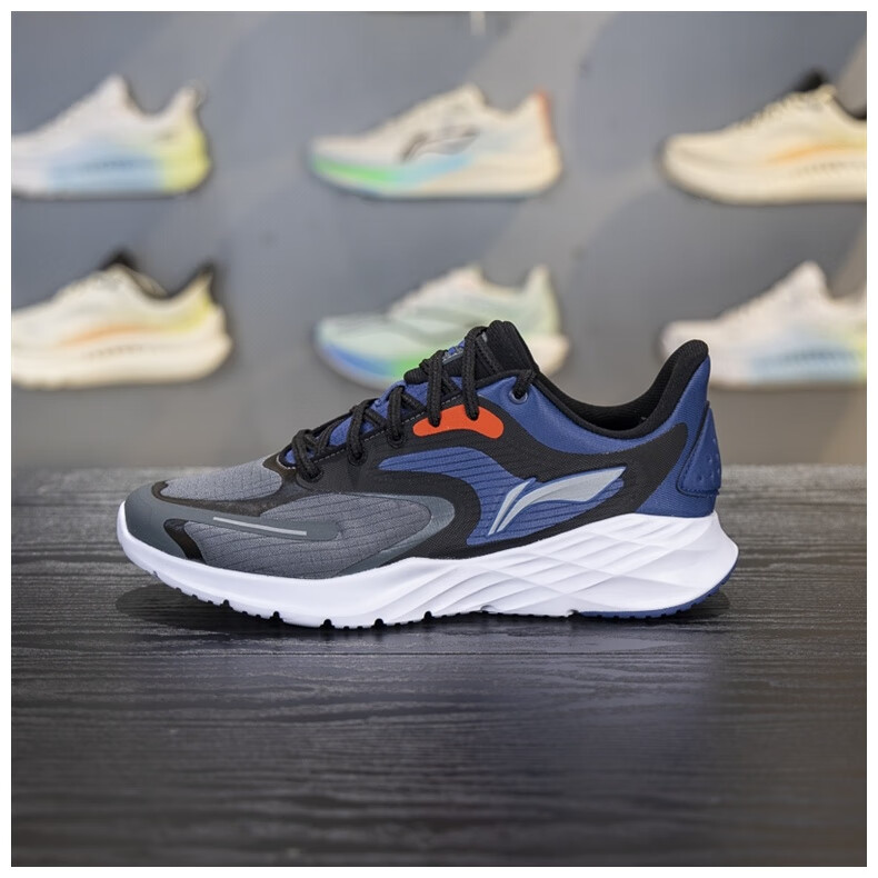 李宁男鞋跑步鞋2025秋季软底减震透气低帮休闲运动鞋ARSV069