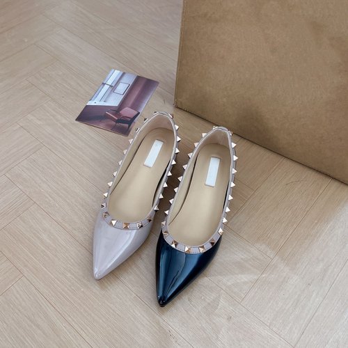 【现货】铆钉尖头内增高2025V家春夏新款浅口裸色柳钉百搭单鞋女