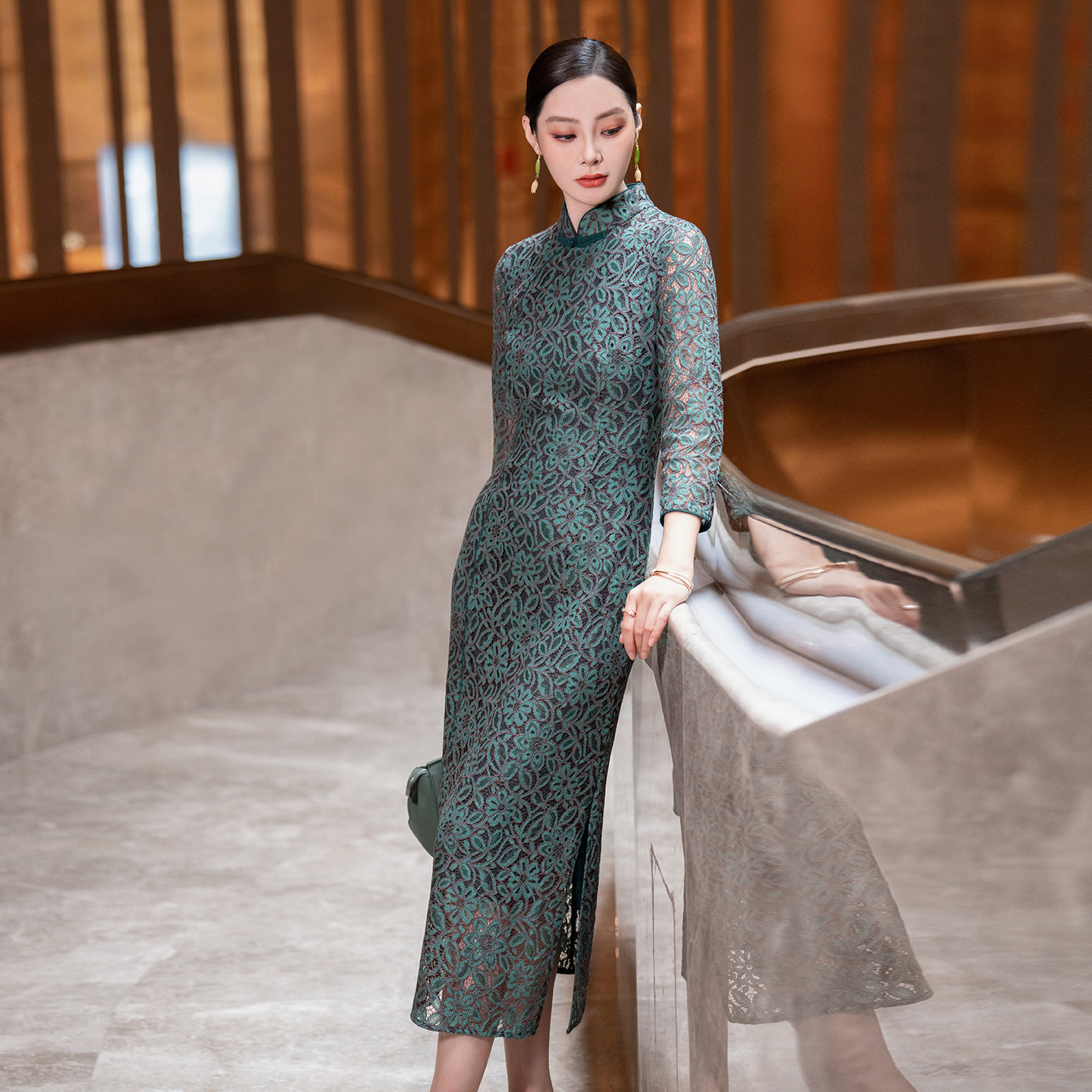 首尚格释复古蕾丝旗袍裙女2026夏季新款端庄大气修身显瘦连衣裙子
