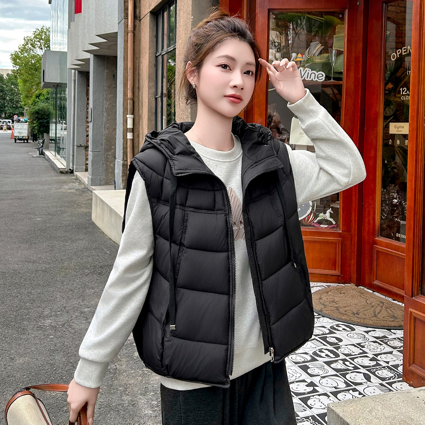 2026新款连帽加厚棉马甲女秋冬