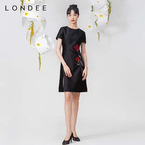 Londee/龙笛春夏红色绣花旗袍连衣裙2S21653