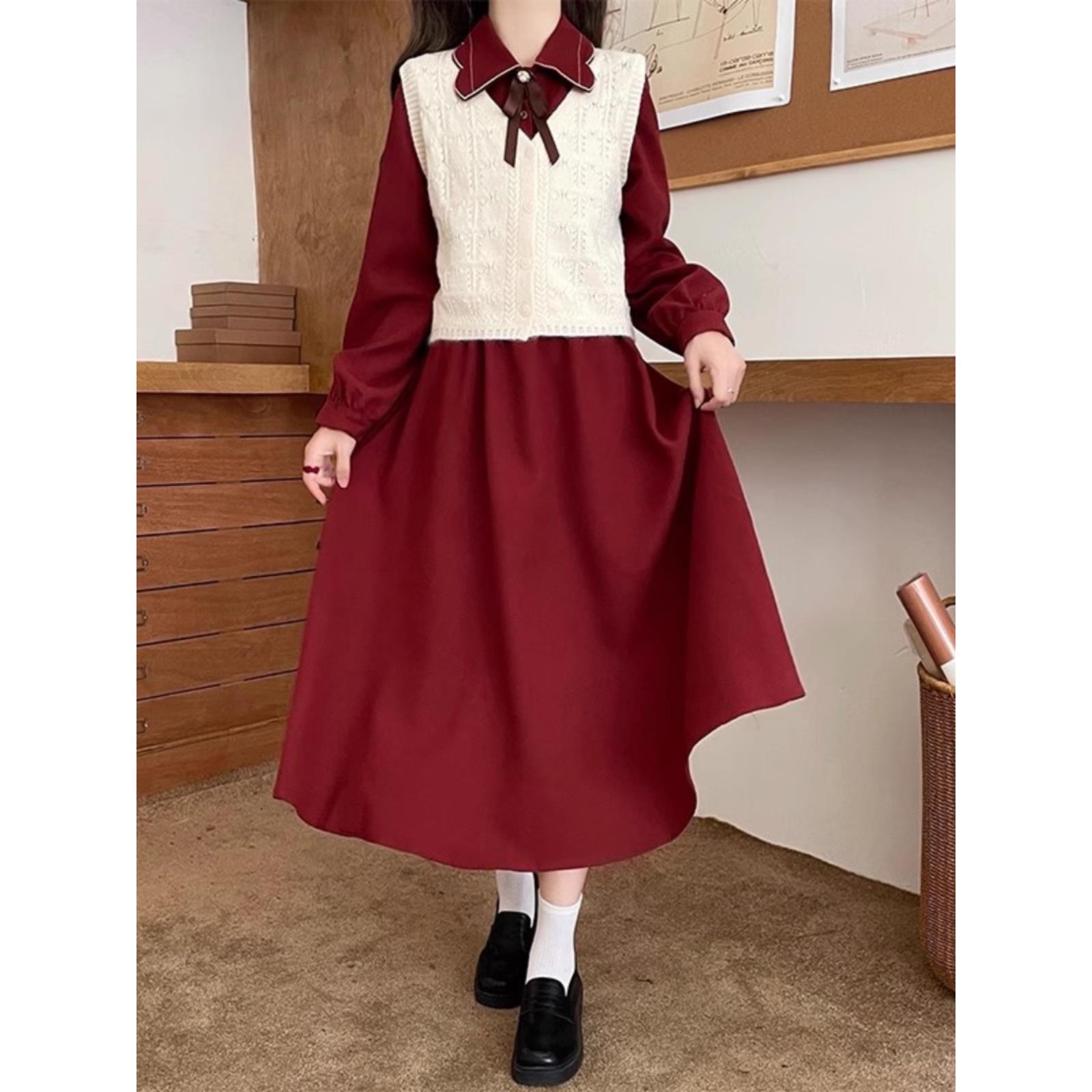 秋装新款少女学院风法式复古连衣裙初中高中学生灯芯绒两件套长裙