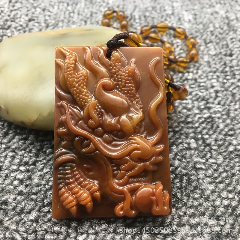 云南黄龙玉龙牌玉牌吊坠 男女款生肖龙玉牌精雕龙坠龙头龙爪子玉