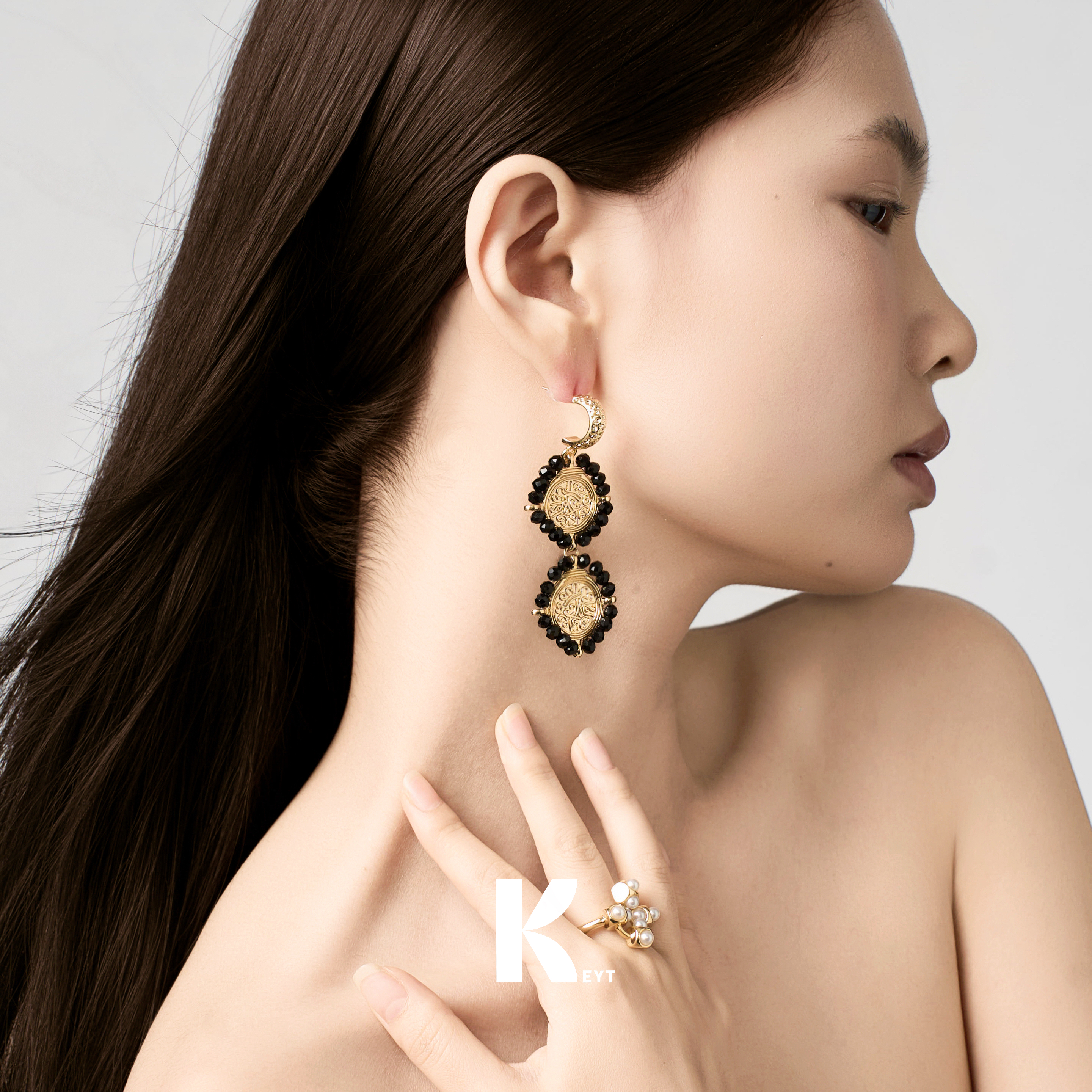 KEYT黑色珠珠钱币耳环